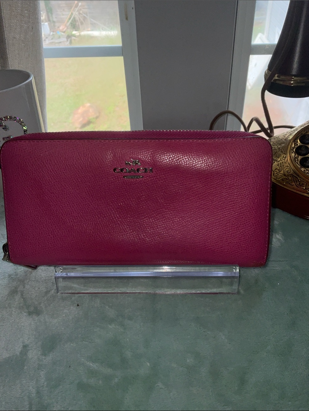 Coach Hot Pink Zip-Around Leather Wallet - Picture 3 of 8